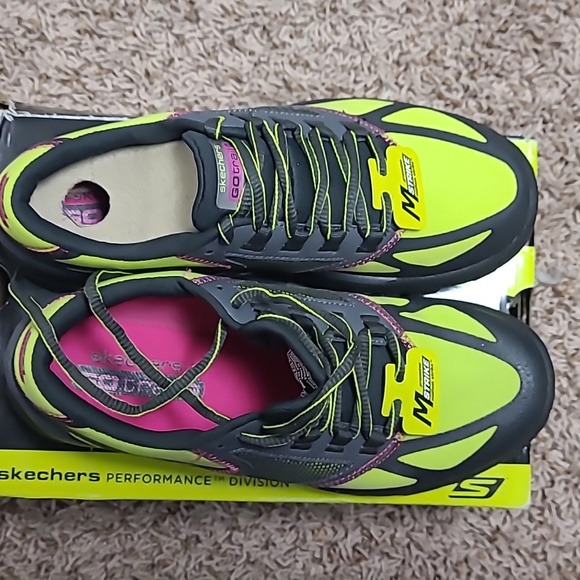 SKECHERS brand new sneakers,woman,size 6 USA - Picture 4 of 12